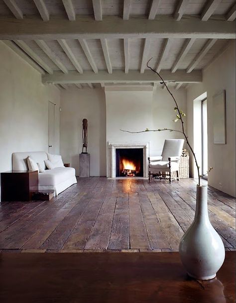 Axel Vervoordt Axel Vervoordt Interiors, Kanye West Home, Palazzo Fortuny, Axel Vervoordt, Exposed Beams, Wooden Floor, Hard Wood, Ceiling Beams, Best Interior Design