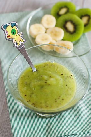 Kiwi Puree, Baby Food Guide, Banana Baby Food, Baby Food By Age, Kiwi And Banana, Diy Baby Food, Easy Baby Food Recipes, Baby Food Pouch Recipes, Healthy Baby Food