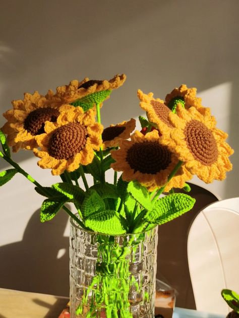 Sunflower Knitting, Yarn Flower, Sunflower Crochet, Crochet Flowers Free Pattern, Yarn Flowers, Crochet Bouquet, Fashion Crochet, Bouquet Flower, Diy Crochet Projects