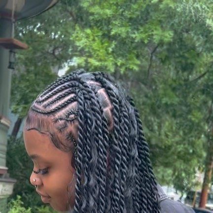 Tribals With Knotless Braids, Salon Hairdresser, Twist Cornrows, Lemonade Braids Hairstyles, Bohemian Twist, Lemonade Braids, Hair Doctor, African Hair Braiding Styles, Birthday Makeup