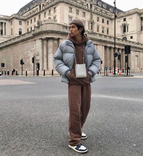 Jaded Man on Instagram: “@vinylriff styling our brown neutrals sweatsuit, click the link in our bio to shop our new in.” Brown Sweatsuit, Jaded Man, Yeezy Fashion Show, Puffer Coat Style, Mens Puffer Coat, Sweatsuit Outfits, Yeezy Fashion, Wishlist 2024, Instagram Outfits