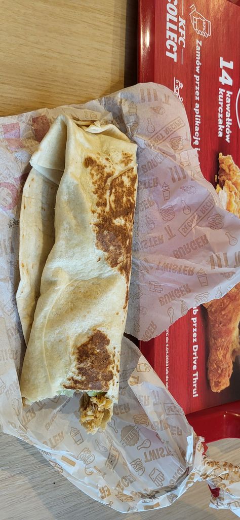 Twister, KFC. 03.03.2023 16:39, KFC Piekary, Legnica ul. Sikorskiego. Kfc Twister, Kfc Chicken, Chicken Wraps, Meal Ideas, Quick Saves