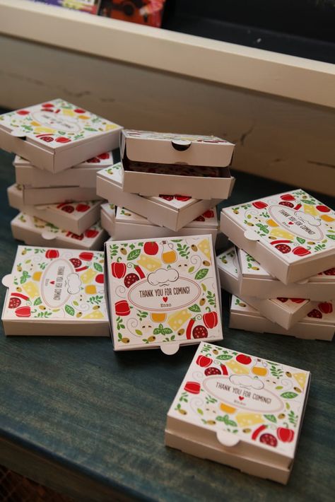 Pizza Box Favors Pizza Themed 1st Birthday Party, Pizza First Birthday Party, Pizza Themed Birthday Party, Pizza Party Favors, Kids Pizza Party, Cool Pizza, Pizza Birthday Party, Birthday Pies, Pizza Party Birthday