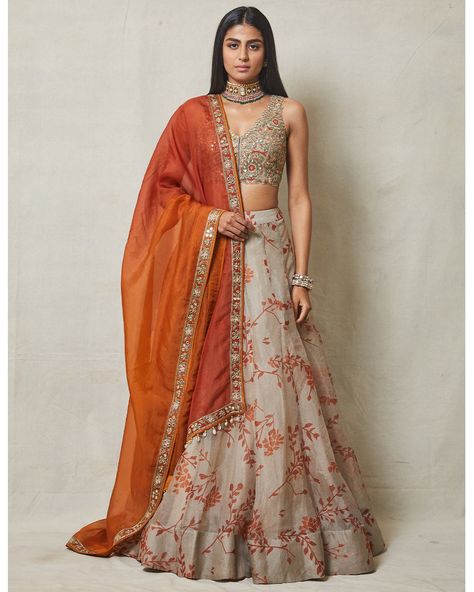 Beautiful Lehengas, Arpita Mehta, Orange Lehenga, Print Lehenga, Organza Lehenga, Designer Lehengas, Indian Look, Beautiful Pakistani Dresses, Indian Dresses Traditional