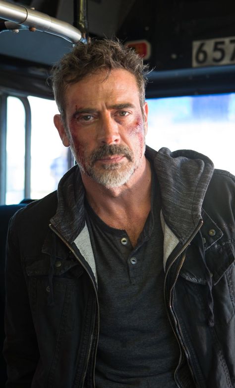 Jeffrey Dean Morgan : Photo Jeffrey Dean Morgan Negan, Negan Twd, Hilarie Burton, The Heist, John Winchester, Jeffrey Dean, Jeffrey Dean Morgan, Kate Bosworth, Song Artists