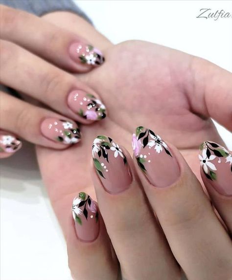 52 short flower nails design you can not resist this summer, pretty and alluring! - Mycozylive.com Short Flower Nails, Nails Flower, Acrylic Nails Ideas, Flower Nail Designs, Floral Nail Art, Her Nails, Unique Acrylic Nails, Flower Nail Art, Short Nail Designs