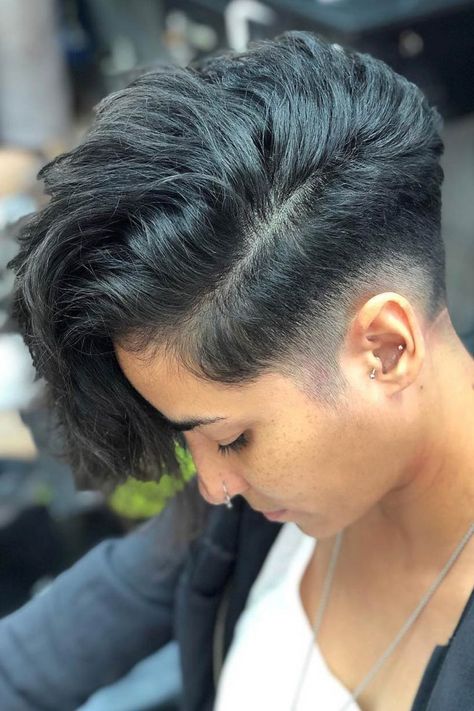 Side Shaves For Women With Short Hair, Short Hair Undercut Women Shaved Sides, Short Hair Side Shave, Side Shave Short Hair, Short Hair Shaved Sides Women, Very Short Pixie Haircut Shaved Sides, Short Hair Masculine, Side Shaved Hairstyles Short, Side Part Undercut