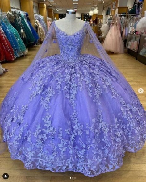 Quinceanera Dresses With Cape, Lilac Quinceanera Dresses, Princess Quinceanera Dresses, Mint Gown, Lavender Quinceanera Dresses, Purple Ball Gown, Quinceanera Dresses Red, Quinceñera Dresses, 15 Dresses Quinceanera