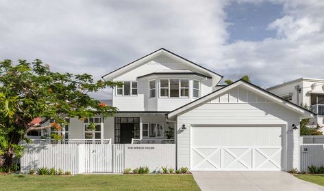 The Breeze House: A Modern Queenslander With Classic Interiors | ABI Interiors Modern Queenslander, Weatherboard Exterior, Exposed Rafters, Free Kitchen Design, Burleigh Heads, Private Lounge, Concrete Bench, Interior Design Guide, Classic Interiors