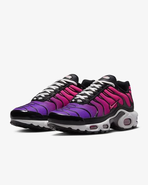 Nike Tn Air, Yeezy Boots, Nike Boots, Air Max 720, Nike Tn, Nike Models, Nike Air Max Tn, Nike Air Max For Women, Nike Air Max Plus