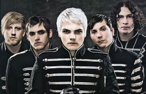 Alt Press on 'Living with Ghosts' September 2016; analysis of House of Wolves (how it fits into Revenge and the differences in the two versions), Not That Kind of Girl and Gun, the haunting of 'all the angels', emily and bulletproof heart (the darkest My Chemical Romance song), Mcr Christmas Pfp, My Chemical Romance Songs, My Chemical Romance Poster, Emo Christmas, My Chemical Romance Wallpaper, Santa Pics, Alexander Calvert, Taking Back Sunday, The Black Parade