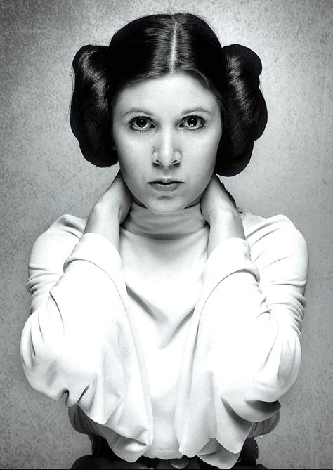 Carrie Fisher Princess Leia, Leia Star Wars, Photo Star, Star Wars Princess Leia, Star Wars Princess, Debbie Reynolds, Leia Organa, Star Wars Film, Star Wars Women