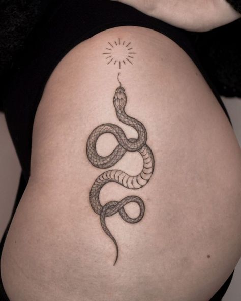 Snake Tattoos For Women Chest, Tattoos For Women Chest, Snake Tattoos For Women, Hip Tattoos For Women, Sternum Tattoo Design, Snake Tattoos, Hip Tattoos, Hip Tattoos Women, Sternum Tattoo