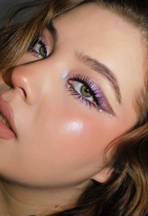 Maquillage On Fleek, Eye Makeup Looks, Beauty Boost, Chic Makeup, Power Of Makeup, Eye Makeup Pictures, Purple Makeup, Ethereal Makeup, Edgy Makeup