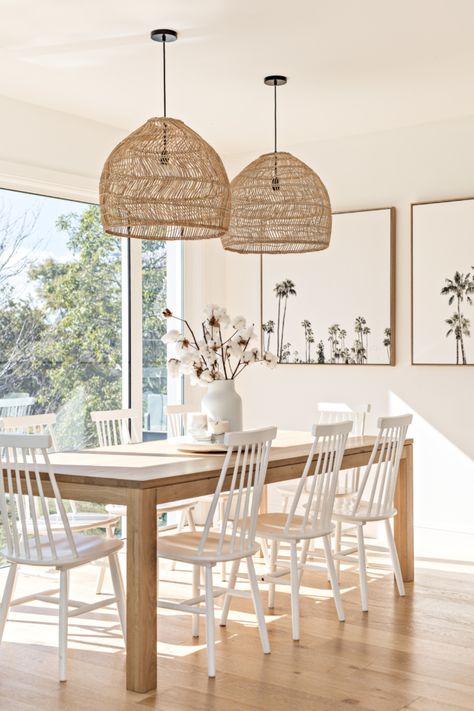 Hard to sell house transformed into forever home Modern Hamptons Style Dining Room, Miami Dining Room, Light And Airy Dining Room, Costal Dining Rooms, Beachy Dining Room Ideas, Coastal Modern Dining Room, Hamptons Dining Room, Dining Room Coastal, Modern Coastal Dining Room