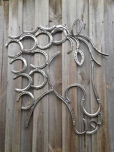 Horseshoe Projects Welding, Creative Welding Projects, Horseshoe Crafts Projects Welding, Horseshoe Welding Ideas, Horse Shoe Welding Projects, Welding Crafts Junk Art, Horseshoe Welding, Weld Art, Welding Projects Ideas