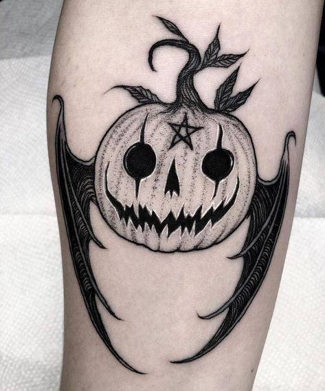 Jack I Lantern, Jack O Lantern Tattoo, Tattoo Dark, Friday The 13th Tattoo, Lantern Tattoo, Small Dragon Tattoos, Pumpkin Tattoo, 13 Tattoos, Spooky Tattoos