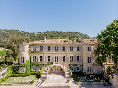 France Wedding Venues, France Chateau, Wedding In France, Provence Wedding, Dream Farm, Photographer Inspiration, Chateau Wedding, Drifting Cars, Hair Artist