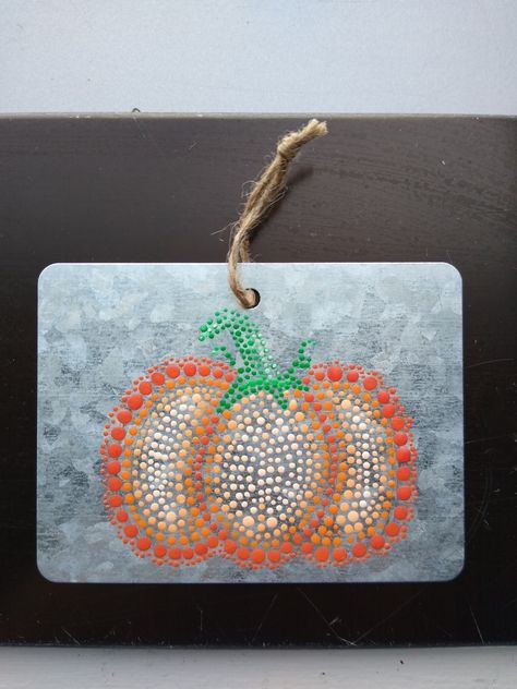 Pumpkin Pointillism, Pumpkin Dot Art, Pumpkin Art Project, Autumn Craft, School Halloween Party, Art Pumpkin, School Halloween, 2nd Grade Art, Party Projects