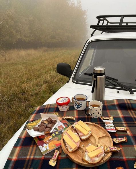 #travel, #road trip, #trip, #retro, #vintage, #adventure, #camping, #holiday, #hiking, #trippy, #usa, #cool, #psychedelic, #state, #westfalia, #space, #america, #trailer, #explore, #national park Road Trip Picnic, Usa Road Trip Aesthetic, Camping Date Aesthetic, Retro Camping Aesthetic, Vintage Road Trip Aesthetic, Road Trip Date, Cabin Trip Aesthetic, Tent Camp Set Up Ideas, Camping Date