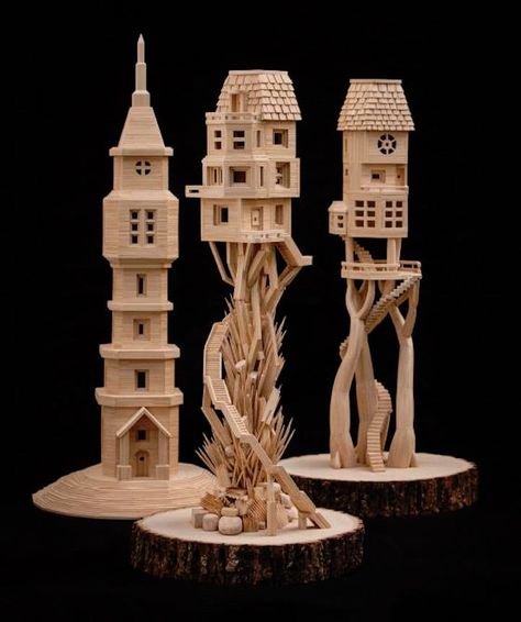 These sculptures consists of 300,000 toothpicks that have masterfully been sculpted into extraordinary buildings, detailed with everything from windows and winding staircases to bricks and shingles. Toothpick Sculpture, Toothpick Crafts, Popsicle Stick Houses, Model Houses, Wooden Castle, Italian Architecture, Popsicle Stick Crafts, Unique Buildings, 3d Laser