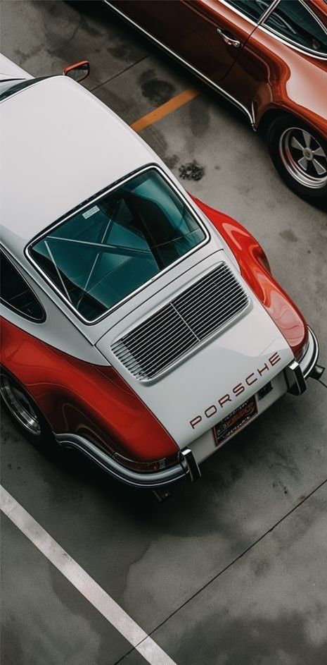 JOJADOJA. Porsche Vintage Wallpaper, Old Porsche Wallpaper, Vintage Porsche Wallpaper, Mobil Clasic, Mobil Classic, Instagram Model Aesthetic, Porsche Photography, Car Aesthetic Wallpaper, Porsche Aesthetic