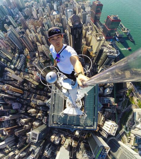 The World's Most Dangerous Selfies | Far & Wide Fiction Wallpaper, Unbelievable Pictures, Study Board, Scary Places, Rooftops, Parkour, Birds Eye View, Birds Eye, Creative Photography