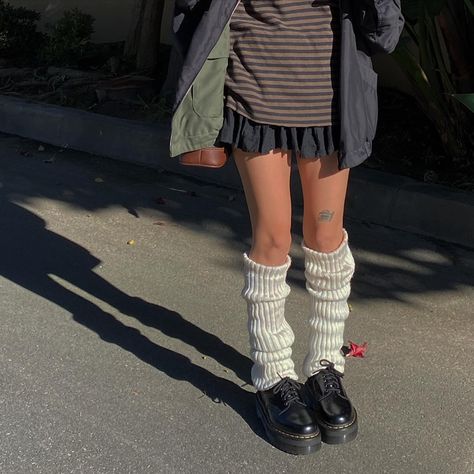 out fit inspo, y2k, mini skirt, doc martens, 8053, indie Leg Warmers Over Doc Martens, Lowtop Platform Doc Martens Outfit, Leg Warmers And Loafers, Leg Warmers With Doc Martens, Doc Martens Leg Warmers, Leg Warmers Doc Martens, Doc Martens 8053 Outfit, Doc Martens 8053, Skirt And Leg Warmers