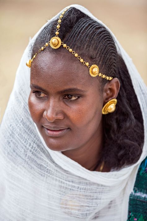 Ethiopian Jewelry Traditional, Tigray Jewelry, Ethiopian Culture, Ethiopian Jewelry, Beaded Hair, Hair Beads, African Beauty, Traditional Jewelry, Ethiopia