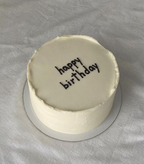 Funny Birthday Cakes, Simple Cake Designs, Mini Cakes Birthday, Creative Birthday Cakes, Simple Birthday Cake, Pretty Birthday Cakes, Cute Birthday Cakes, Just Cakes, Cake Designs Birthday