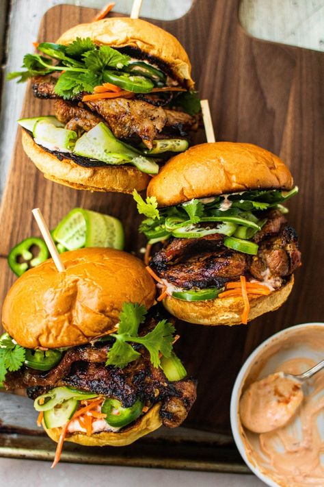 Pork Banh Mi, Fall Grilling, Banh Mi Sandwich, Recipes To Cook, Summer Grilling Recipes, Healthy Summer Recipes, Summer Grilling, Banh Mi, Grilled Pork