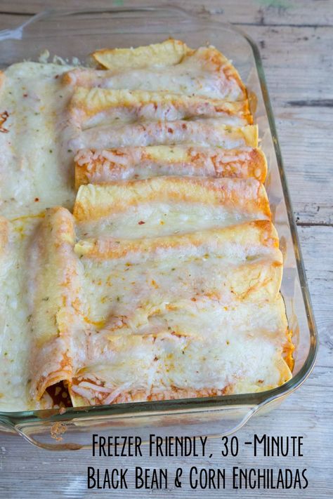 These Black Bean & Corn Enchiladas are a quick and easy vegetarian dish! Perfect for the whole family and freezer friendly! Corn Enchiladas, 5 Dinners, Ugly Kitchen, Family Favorite Recipes, Vegetarian Enchiladas, Black Bean Corn, Dinners Recipes, Bean Enchiladas, Enchiladas Recipe