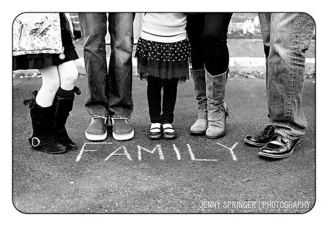 Blended Family Photoshoot, Blended Family Photos, Family Photoshoot Ideas, Large Family Photos, Anniversary Pictures, Family Pic, Family Photo Pose, Family Shoot, Blended Family