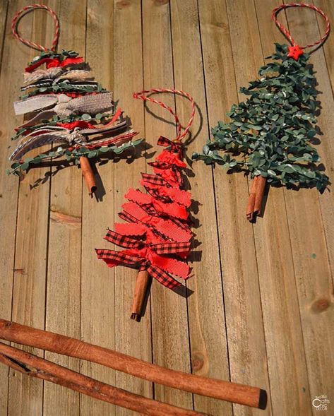 Christmas Tree Ornaments Diy Rustic, Ribbon Christmas Tree, Ornament Ribbon, Ornaments Ideas, Ribbon Tree, Diy Christmas Tree Ornaments, Rustic Ornaments, Ornament Diy, Ribbon Christmas