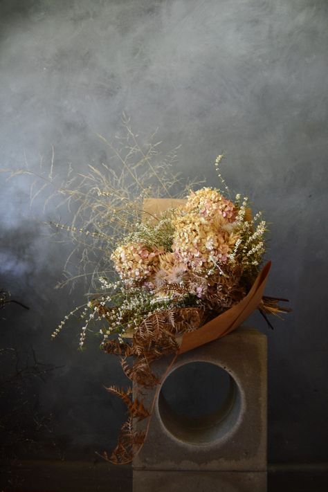 Dried Hydrangea Bouquet, Boho Flower Arrangements, Large Bouquet Of Flowers, Bracken Fern, Fern Bouquet, Dried Floral Bouquet, Hydrangea Flower Arrangements, Dried Arrangements, Dried Hydrangeas