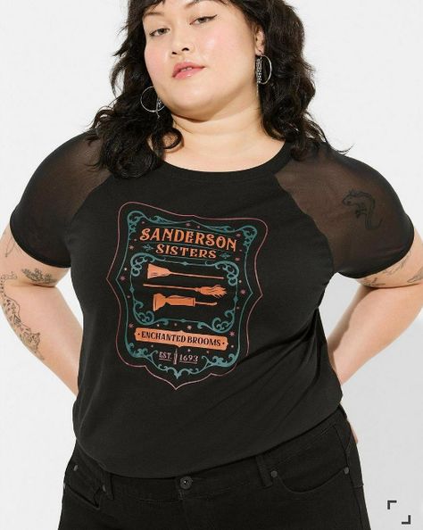 Hocus Pocus x Torrid Collection Flies In! - Fashion - Minnie Mouse Shirt Womens, Holiday Tee Shirts, Lilo And Stitch Ohana, Disney Couture, Minnie Mouse Shirts, Raglan Top, Sanderson Sisters, Tie Dye Crop Top, Mesh Sleeves