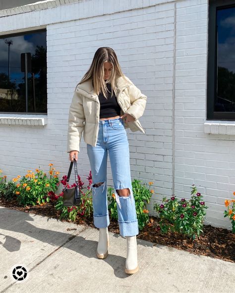 How To Style Cream Puffer Jacket, 90s Abercrombie Jeans, White Curdory Jacket Outfit, Short Cream Boots Outfit, Winter Outfits Straight Leg Jeans, Cream White Boots Outfit, Outfit Cream Boots, Dolce Vita Caster Boots Outfit, Creme Jacket Outfits