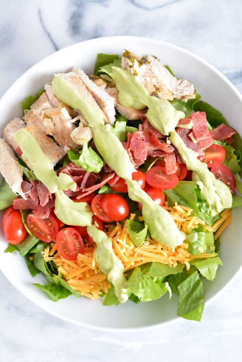 Club Salad Recipe, Smoked Turkey Salad, Club Salad, Salad Low Carb, Black Bean And Corn Salad, Bean And Corn Salad, Turkey Lunch Meat, Apple Walnut Salad, Black Bean And Corn