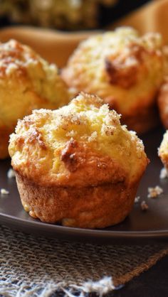 Lemon Ricotta Muffins Giada, Lemon Ricotta Bread, Ricotta Cupcake Recipes, Ricotta Muffins Recipes, 1 Cup Ricotta Recipes, Lemon Ricotta Cupcakes, Ricotta Muffins Healthy, Ricotta Scones Recipe, Healthy Ricotta Recipes