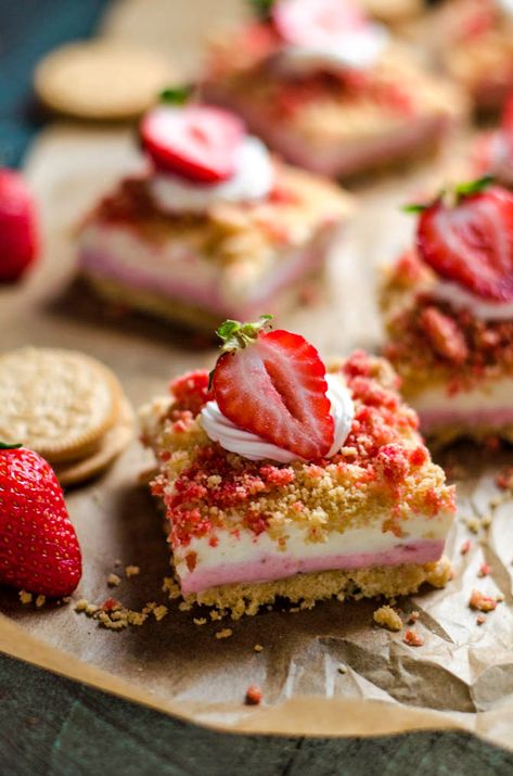 No-Bake Strawberry Shortcake Cheesecake Bars - Host The Toast No Bake Strawberry Shortcake, Strawberry Shortcake Cheesecake Bars, Homemade Strawberry Cake, Strawberry Shortcake Cheesecake, Strawberry Shortcakes, Strawberry Shortcake Recipes, Shortcake Recipe, Strawberry Cake Recipes, Baked Strawberries