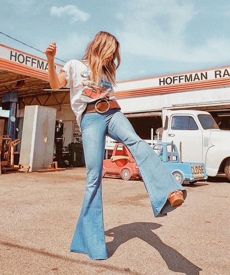 Mode Country, Look Boho Chic, Estilo Hippy, Mode Hippie, Country Style Outfits, 70s Inspired Fashion, Cute Country Outfits, Looks Country, 70s Outfits