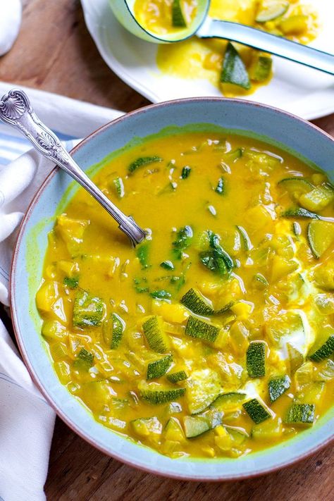 Turmeric Coconut Zucchini Soup | Paleo, dairy-free, gluten-free, vegan, keto, Whole30 #paleo #whole30 #keto #soup #soups #turmeric #zucchini Soup Paleo, Diet Soup, Paleo Soup, Whole30 Keto, Zucchini Soup, Pre Cooked Chicken, Superfood Salad, Keto Soup, Paleo Vegan