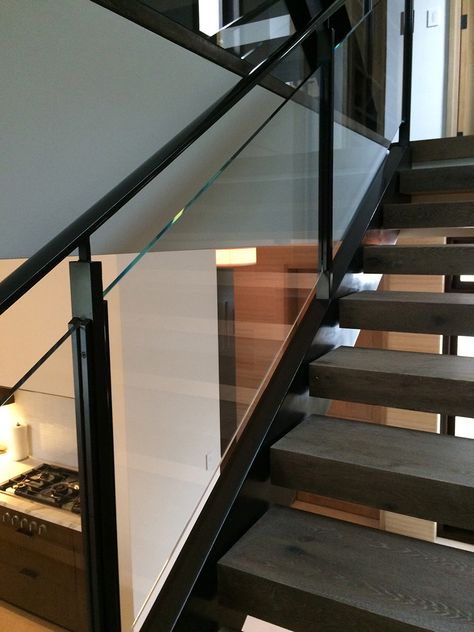 Glass and metal handrail Glass Staircase Railing, Metal Handrail, Glass Handrail, Metal Handrails, Staircase Railing Design, Handrail Design, Hand Rail, Glass Staircase, Stair Handrail