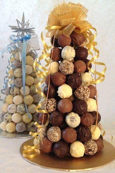 Patisserie Fine, Chocolate Tree, Chocolate Truffle Cake, White Chocolate Truffles, Chocolate Truffle, Cake Truffles, Xmas Food, Chocolate Bouquet, Snacks Für Party