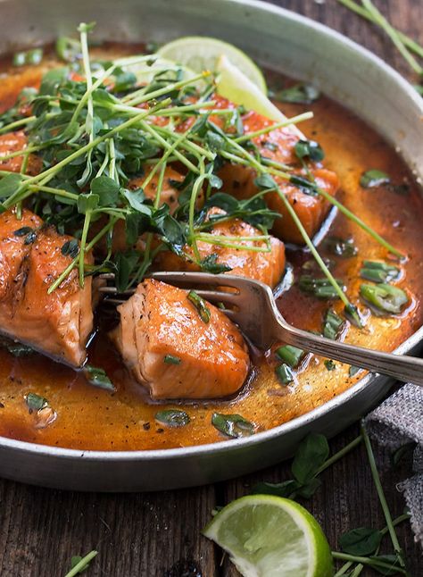 Instant Pot Salmon, Oven Salmon, Fish And Vegetables, Baked Salmon Recipes, Vietnamese Cuisine, Dinner Party Recipes, Cooking Salmon, Insta Pot, Instapot Recipes