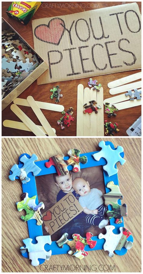 Love you to pieces father's day craft/gift idea from the kids! Make a popsicle stick frame :) Fathers Day Frames, Kat Diy, Diy Father's Day, Stick Frame, Fathers Day Art, Diy Gifts For Dad, Cadeau Parents, Love You To Pieces, Diy Father's Day Gifts