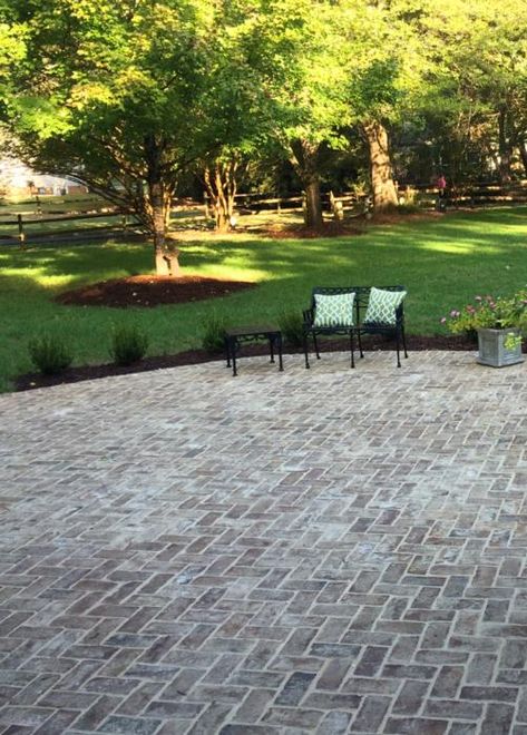 Savannah Grey as Pavers Townhome Design, Backyard Aesthetic, Brick Porch, Landscaping Around House, Brick Paver Patio, Brick Floor, Design Backyard, Brick Patio, Grey Patio