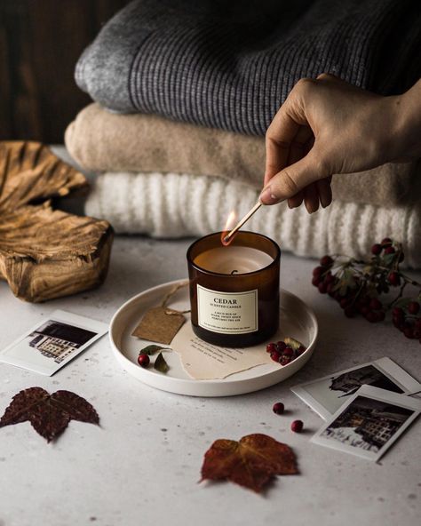 Candle Photography Inspiration, Candle Photography Ideas, Candle Photoshoot, Composition Photo, Soya Mumu, Candle Picture, Autumn Candle, Candles Photography, Christmas Shoot