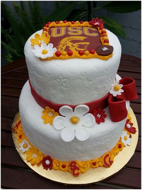 USC cake.....Looooove! Usc Cake, Usc Trojans Football, Trojans Football, Usc Trojans, University Of Southern California, High School Football, Football Coach, Grad Party, Fondant Cakes