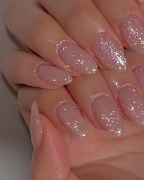 Simple Glitter Almond Nails, Short Acrylic Nails Glitter Sparkle, Glittery Almond Acrylic Nails, Shimerring Nails, Clear Glittery Nails, Sparkly Natural Nails, Iredesant Nails Pink, Irridescent Nails Pink, Sheer Glitter Nails